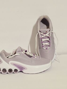 Nike Air Max Dn Doll Purple GS 7Y / Women’s 8.5
